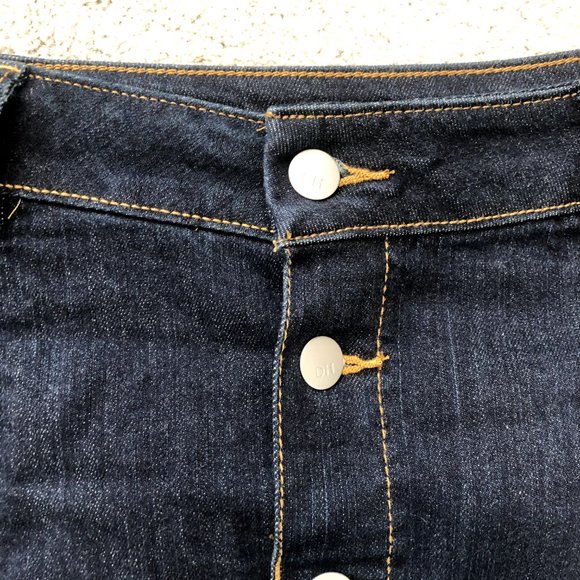 Denim Mini Skirt Button Front Size 06 - Picture 4 of 4